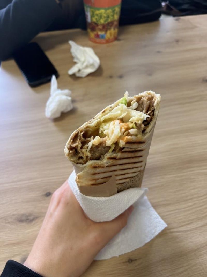 Kebab Nasz, біля вокзалу Mrozy
