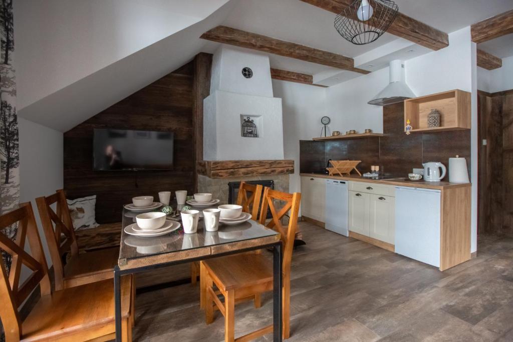 APARTAMENTY ZAZAMCZE, житло біля вокзалу Мушина Здруй