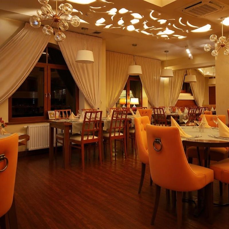 Zapopradzie Restauracja, біля вокзалу Muszyna