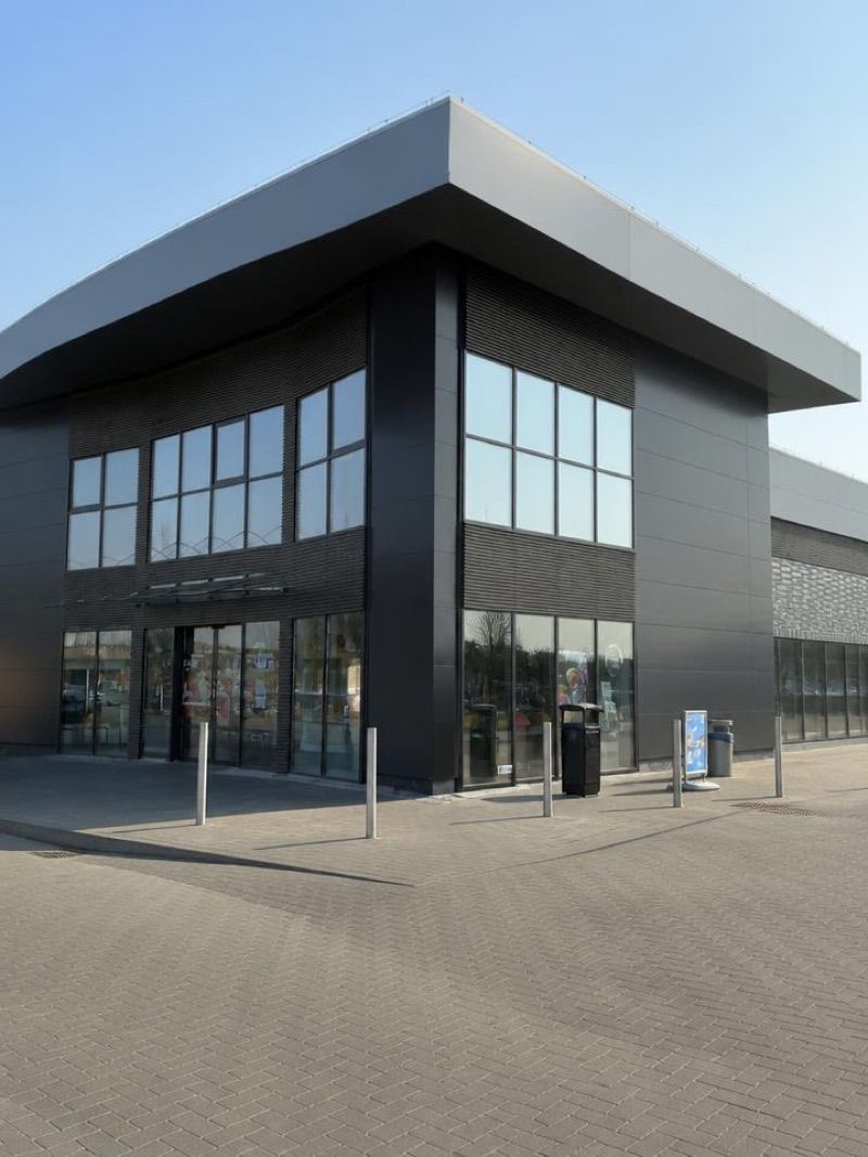 Aldi, sklep przy dworcu Nisko