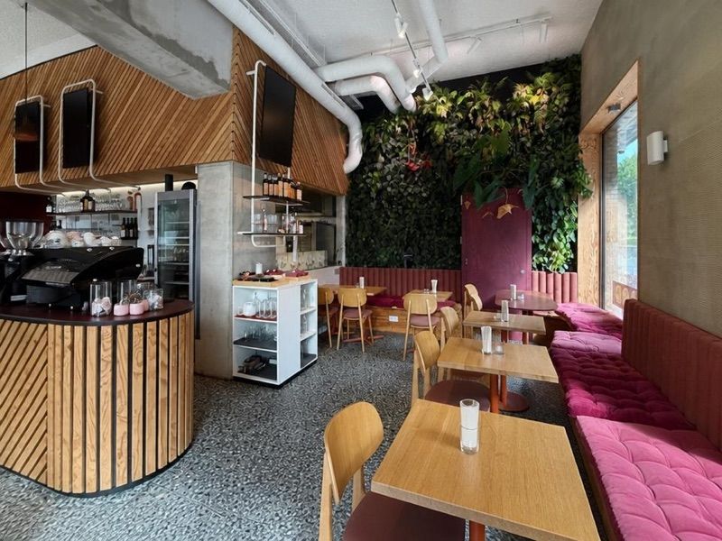 Restaurant Laya (Amsterdam RAI), okolice dworca Amsterdam Zuid