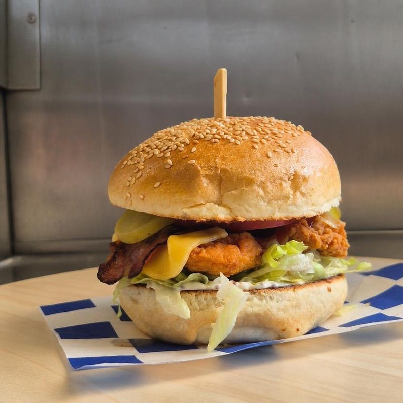 Dr Ameryka Food Truck, біля вокзалу Nowy Tomyśl