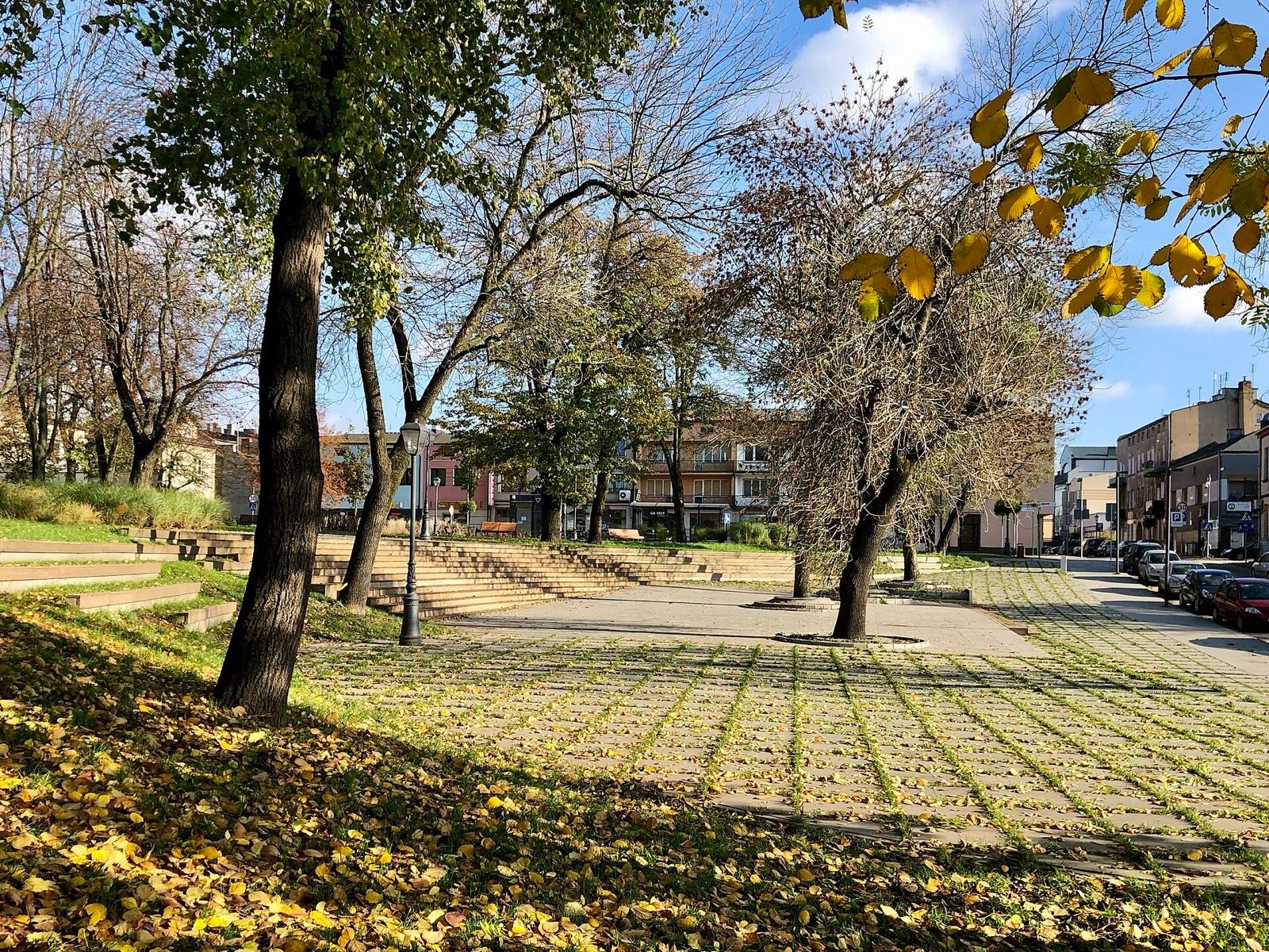 Park Podzamcze, atrakcja w pobliżu dworca Olsztyn Zachodni