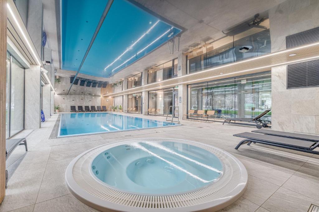 Omega Lake Apartments Nr 60, житло біля вокзалу Ольштин Західний