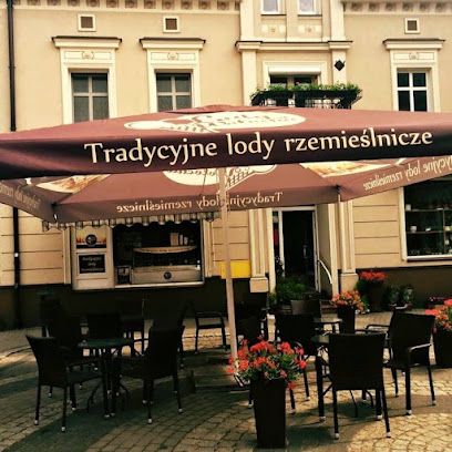 Lody od Wołocha, біля вокзалу Ostrzeszów