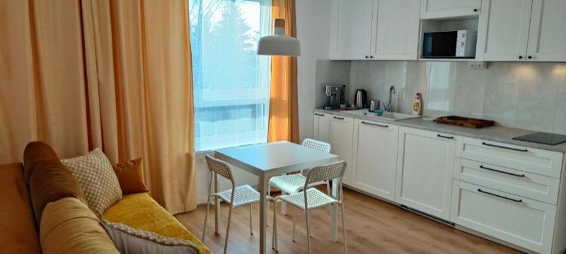 Młynarska - słoneczne apartamenty, житло біля вокзалу Пясечно