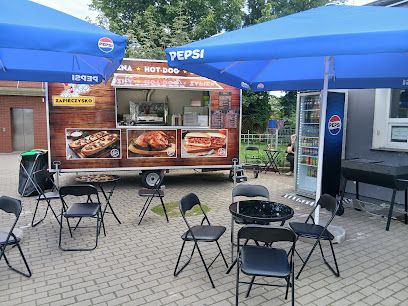 "ZAPIECZYSKO ", біля вокзалу Piła Główna