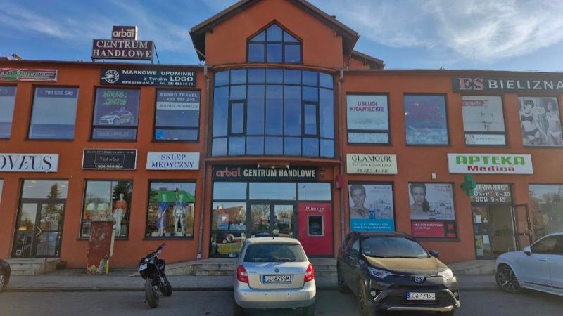 Centrum Handlowe Arbat, торговий центр біля вокзалу Прущ Гданьський