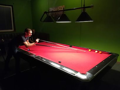 Klub Bilardowy „Lord”, біля вокзалу Radomsko