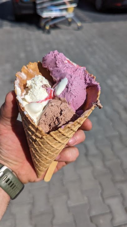 Argasińscy, біля вокзалу Rytro