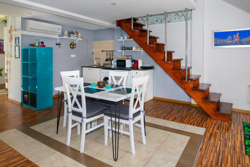Trend Apartments Old Market Rynek Rzeszów 84m2!, житло біля вокзалу Жешув Головний