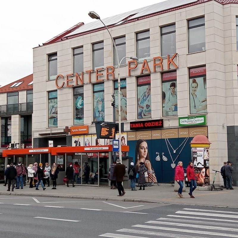 Center Park Rzeszów, торговий центр біля вокзалу Жешув Головний