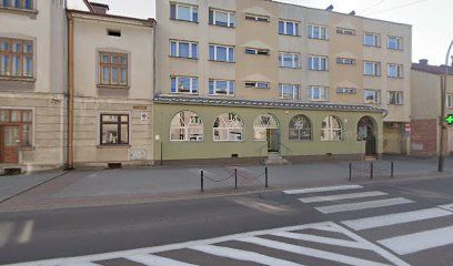 Coś słodkiego, біля вокзалу Sanok
