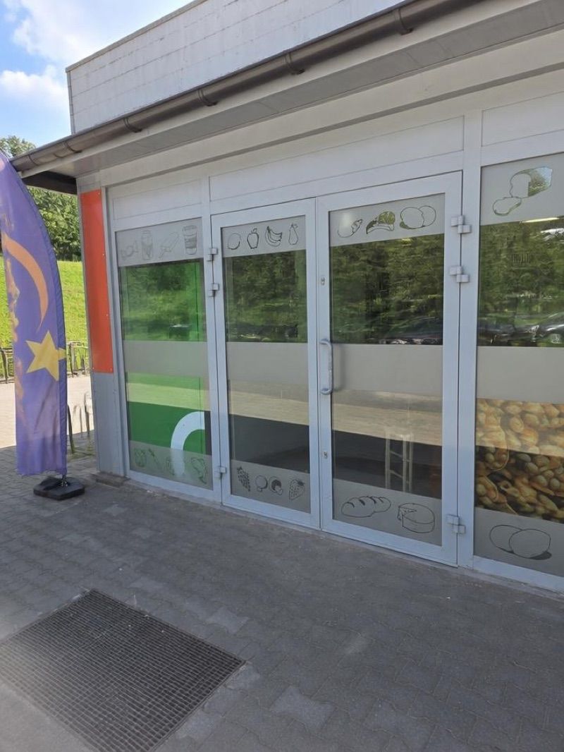Dominium Market, sklep przy dworcu Skarżysko-Kamienna