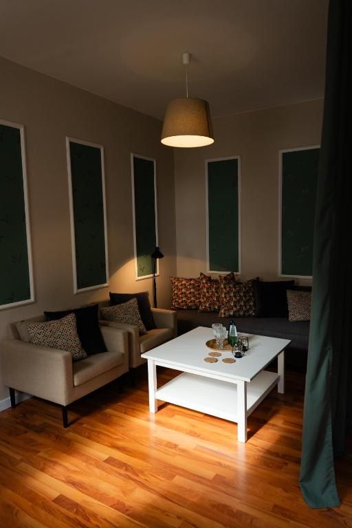 Apartament Zielony Motyl, житло біля вокзалу Скерневиці