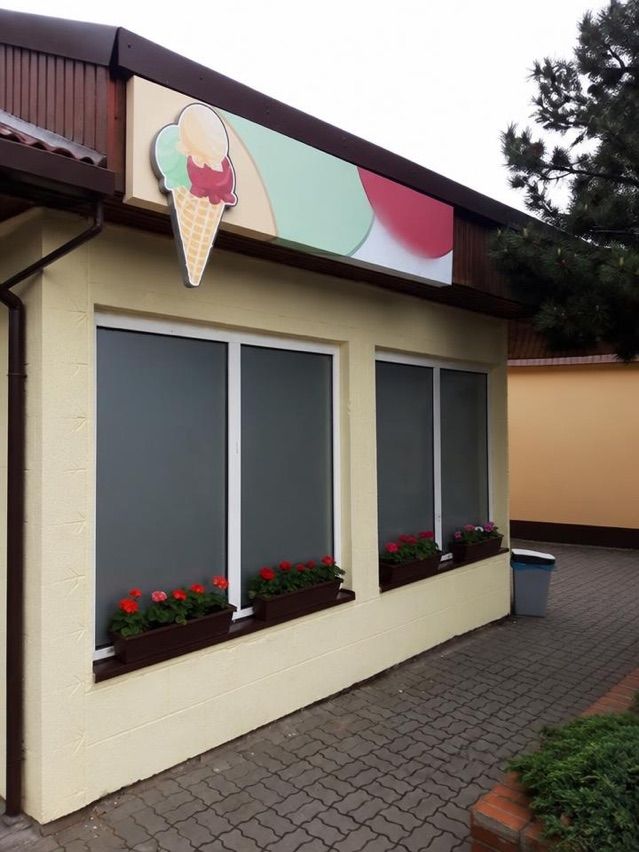 Lodziarnia Solec, біля вокзалу Solec Kujawski