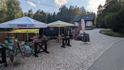Przystanek Obowiązkowy, біля вокзалу Szklarska Poręba Średnia