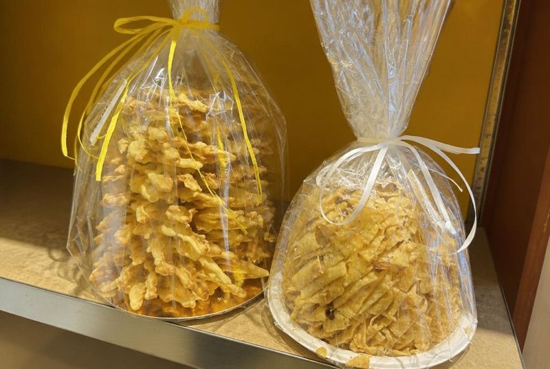 Wyrób ciast regionalnych -Reni Pik.R, sklep przy dworcu Trakiszki