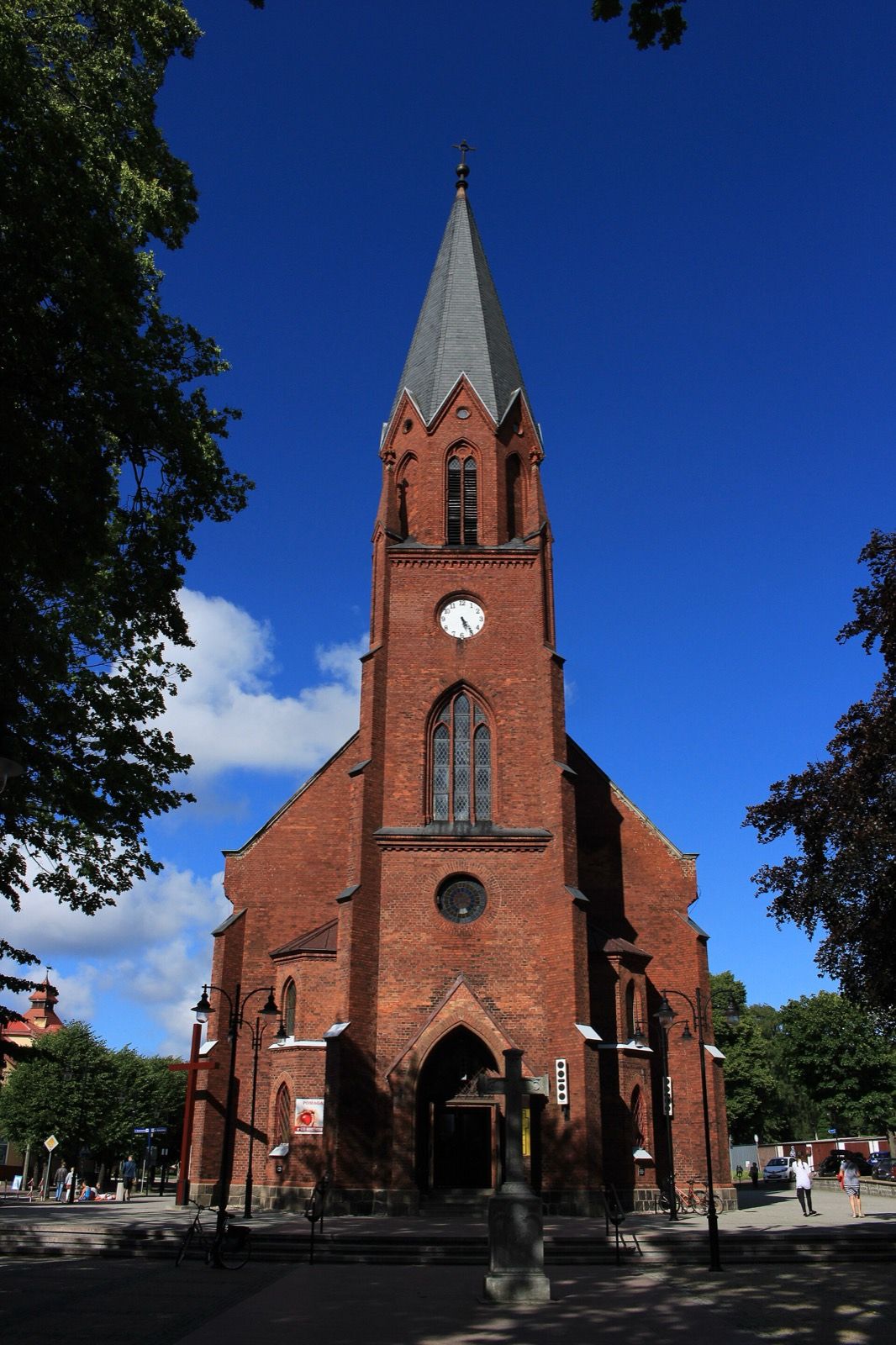 Kościół Najświętszego Zbawiciela, atrakcja w pobliżu dworca Ustka