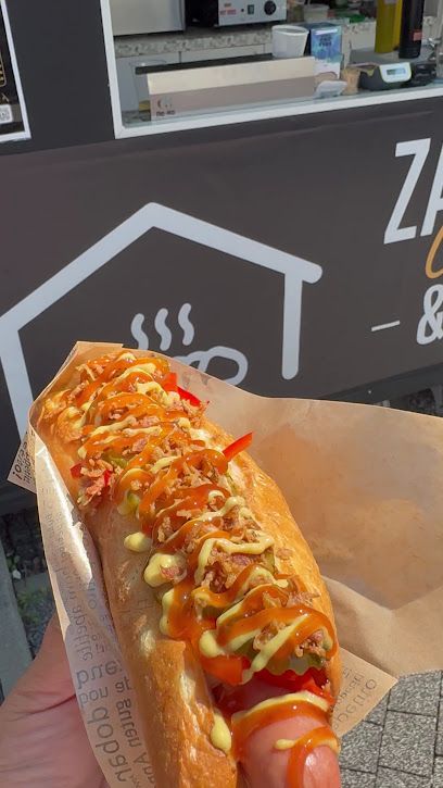 Zapiekanki Cieszyńskie & Hot-Dogi Ustroń, біля вокзалу Ustroń Zdrój