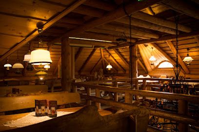 Karczma Wrzos - Restauracja, Browar i Destylarnia rzemieślnicza, біля вокзалу Ustroń Zdrój
