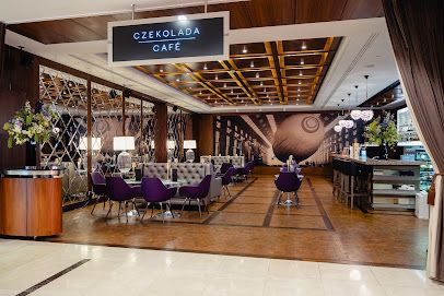 Czekolada Café, біля вокзалу Warszawa Służewiec