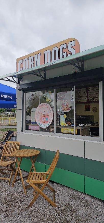 Corn Dogs "Koopers Foods", біля вокзалу Włocławek