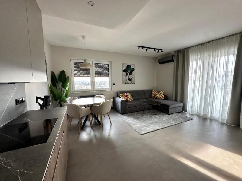 Pohl Apartament, житло біля вокзалу Вжешня