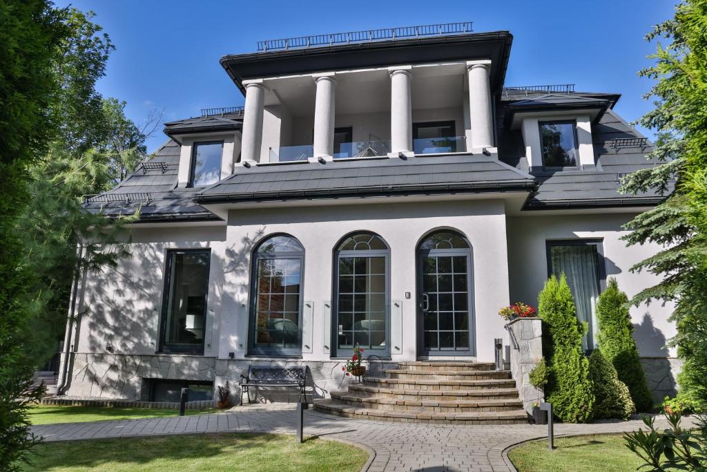 Villa 33, житло біля вокзалу Закопане