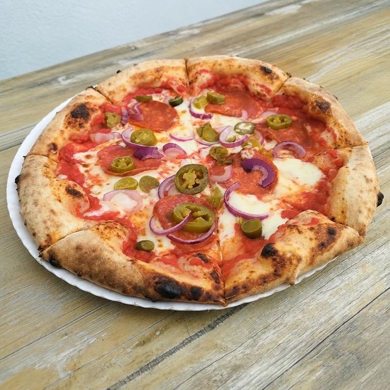 Pizza Party Bus, біля вокзалу Dworzec Kolejowy Zbąszynek
