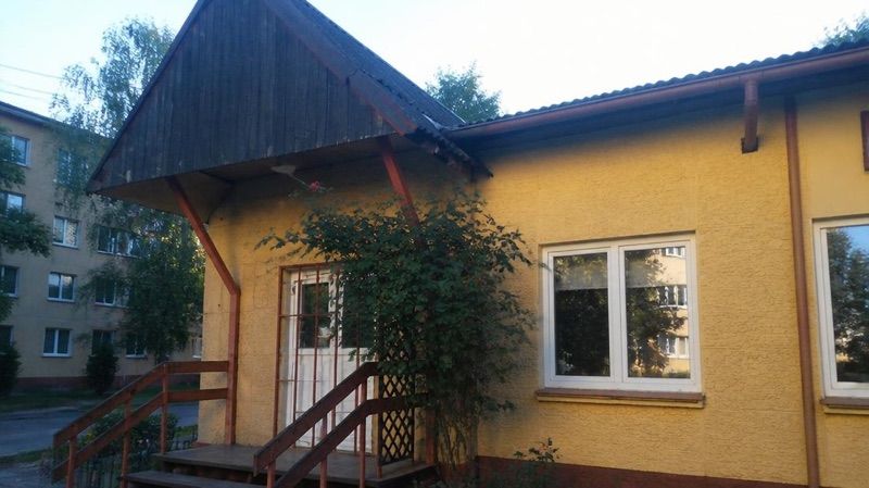 Decoro, біля вокзалу Zgierz Dworzec Pkp