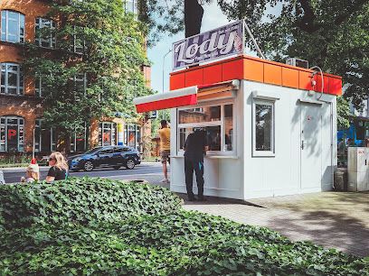 Lody Pana Henryka, біля вокзалу Zielona Góra Główna