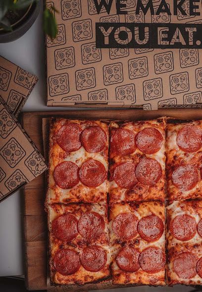 Express Pizza Zielona Góra, біля вокзалу Zielona Góra Główna
