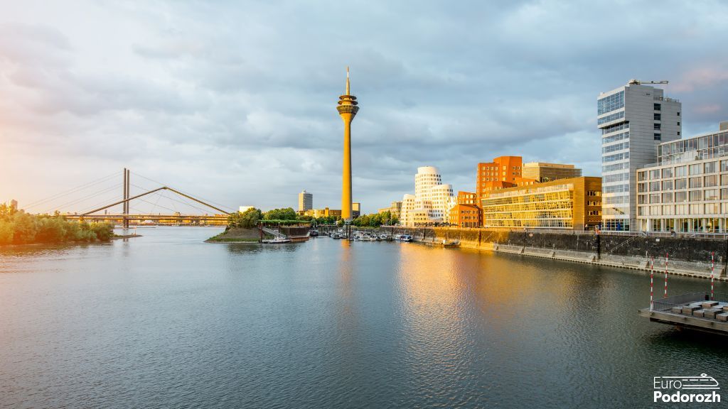 Телевізійна Вежа Rheinturm Телевізійна Вежа Rheinturm