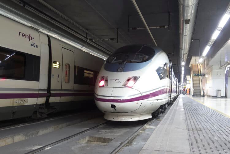 RENFE - залізничні квитки онлайн RENFE - Залізничне сполучення в Іспанії