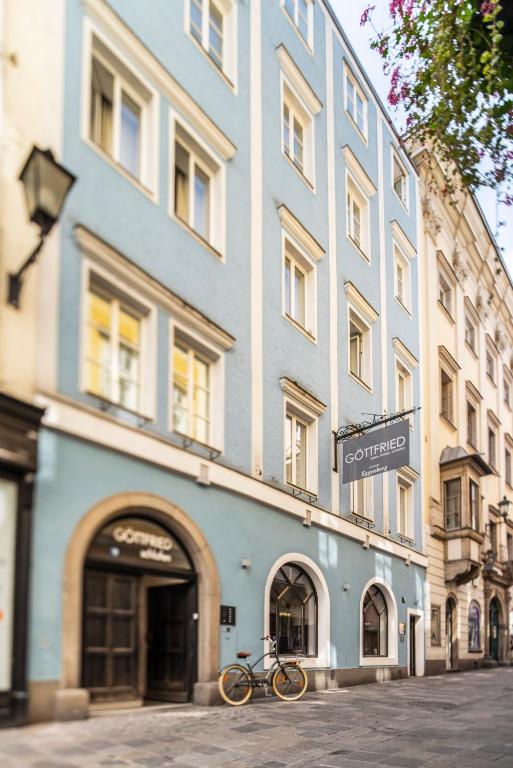 Göttfried - essen trinken schlafen, житло біля вокзалу Linz Hauptbahnhof
