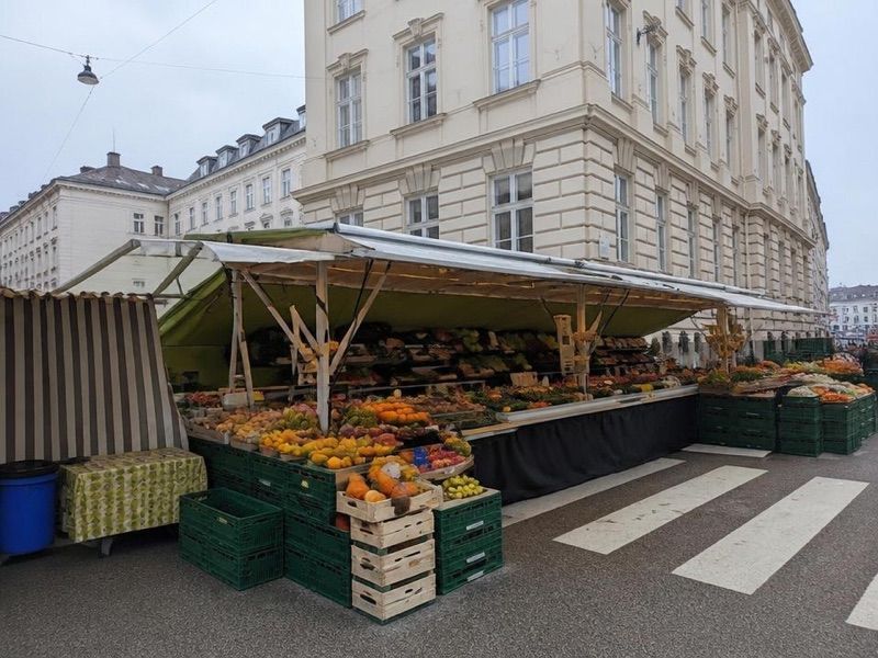 Salzburger Schranne - Schrannenmarkt Salzburg, atrakcja w pobliżu dworca Salzburg Hauptbahnhof