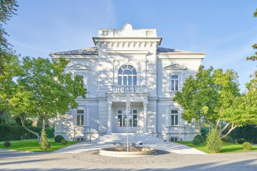 Villa Romana Apartments with Terrace & Private Entrance, житло біля вокзалу Wien Hauptbahnhof
