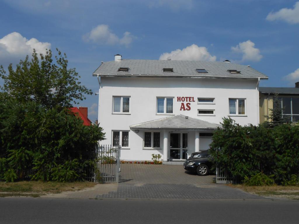 Hotel As, житло біля вокзалу Біла Підляська