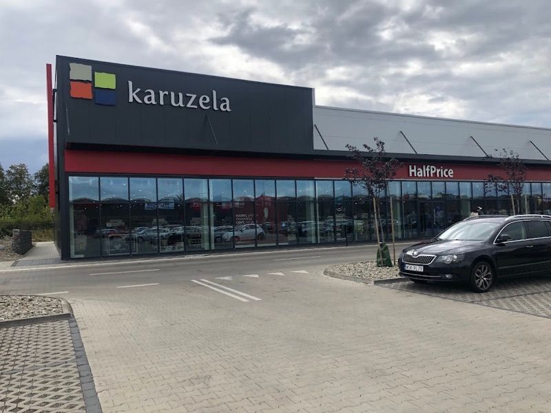 Karuzela Biała Podlaska, торговий центр біля вокзалу Біла Підляська