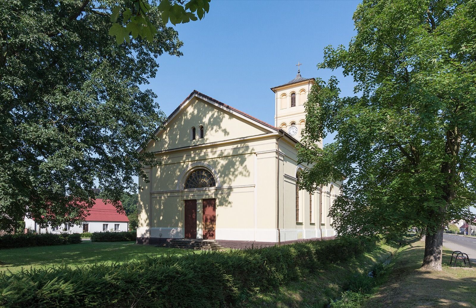 Kościół pw. Najświętszego Serca Pana Jezusa, atrakcja w pobliżu dworca Bielsko-Biała Główna