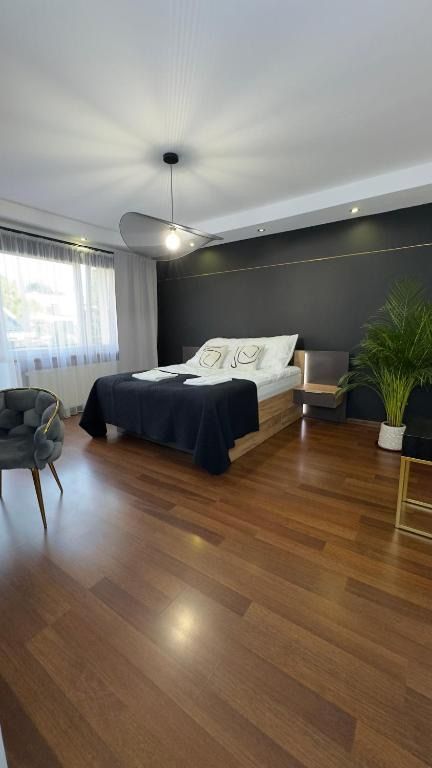 Apartamenty Oracka Przystań Solna 2, житло біля вокзалу Бохня