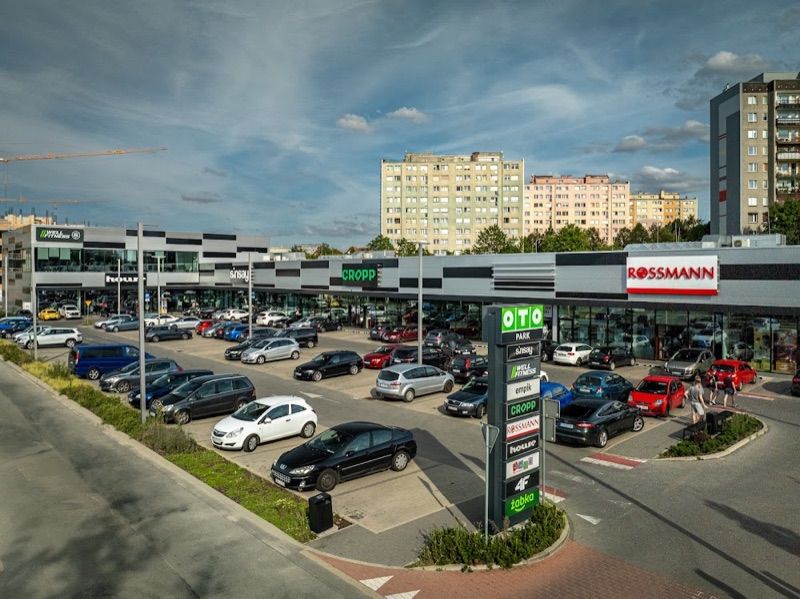 OTO Park Bolesławiec, торговий центр біля вокзалу Болеславец