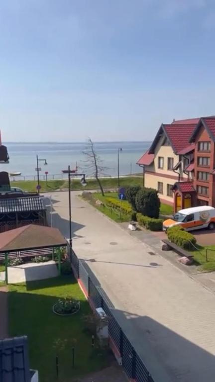 Pokoje u Renatki, житло біля вокзалу Халупи