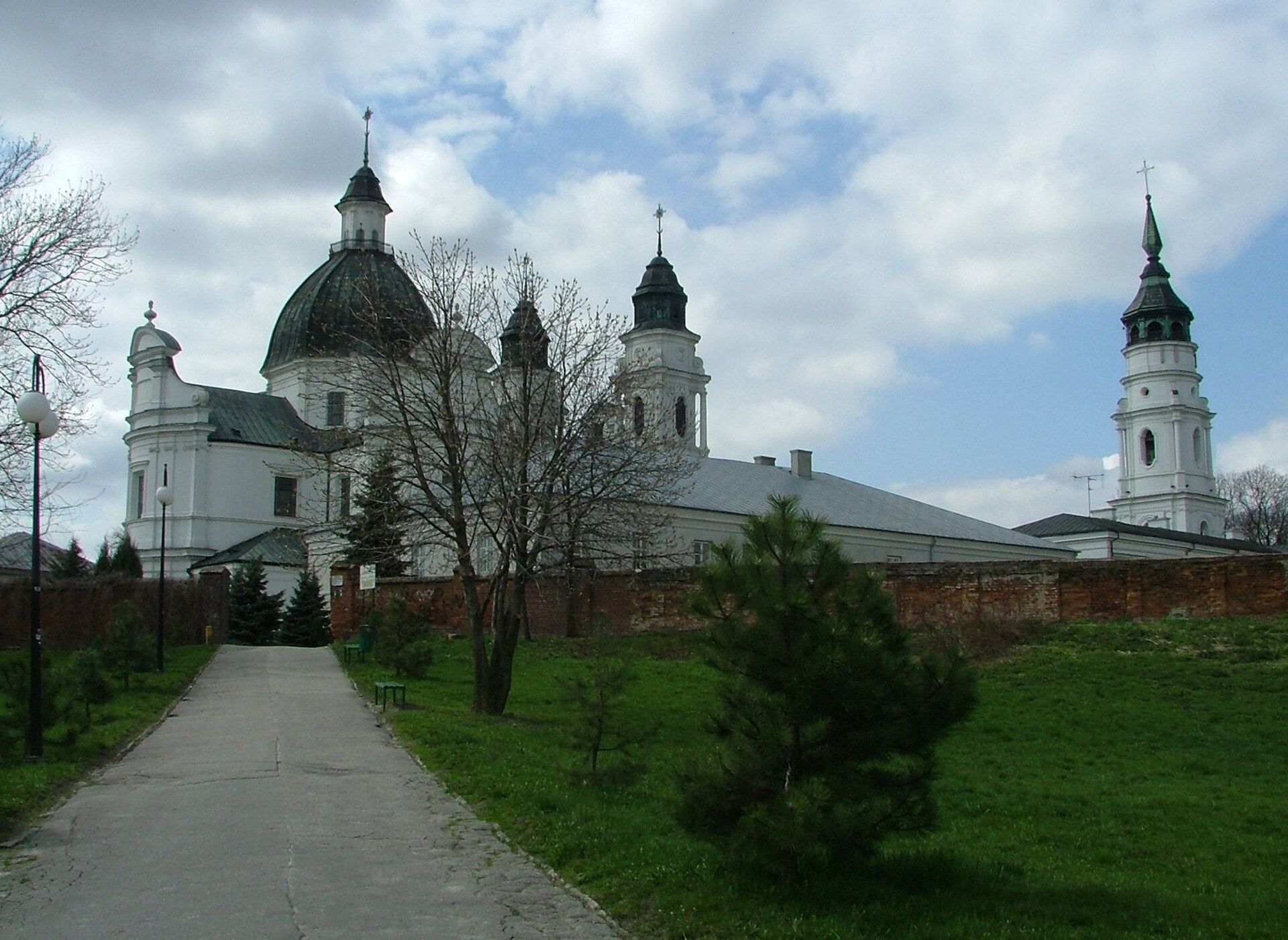 Sanktuarium Maryjne na Górze Chełmskiej, atrakcja w pobliżu dworca Chełm