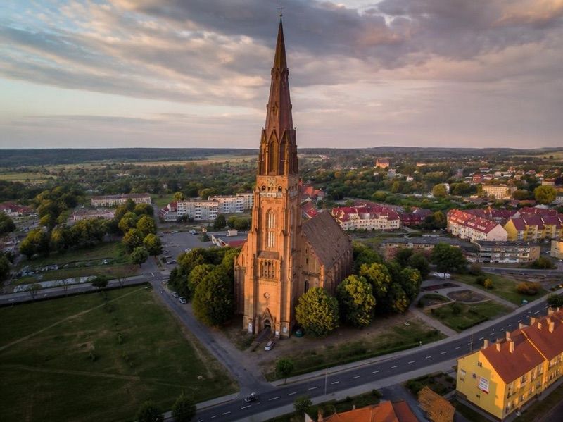 Kościół Rzymskokatolicki Pw. NMP, atrakcja w pobliżu dworca Chojna