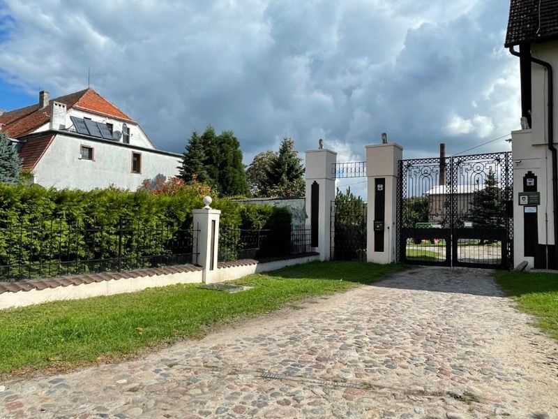 Agroturystyka pod Wieżą, житло біля вокзалу Хойна