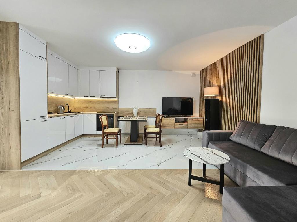Ukośna Apartaments, житло біля вокзалу Цеханув