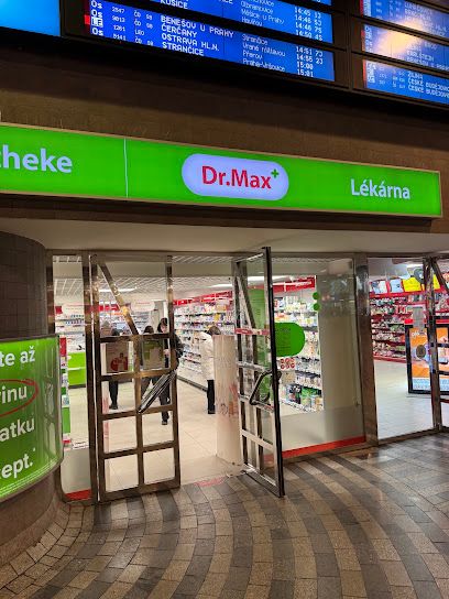 Dr.Max, магазин біля вокзалу Praha hlavní nádraží