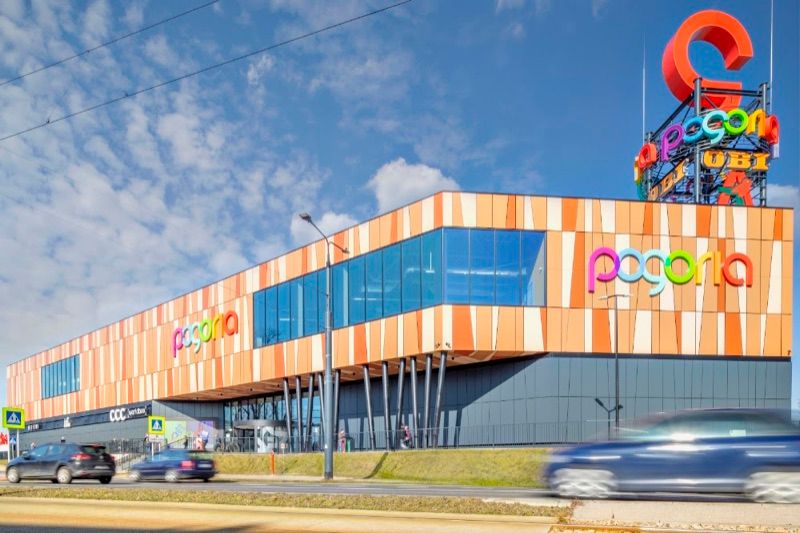 Centrum Handlowe Pogoria, торговий центр біля вокзалу Домброва Гурніча